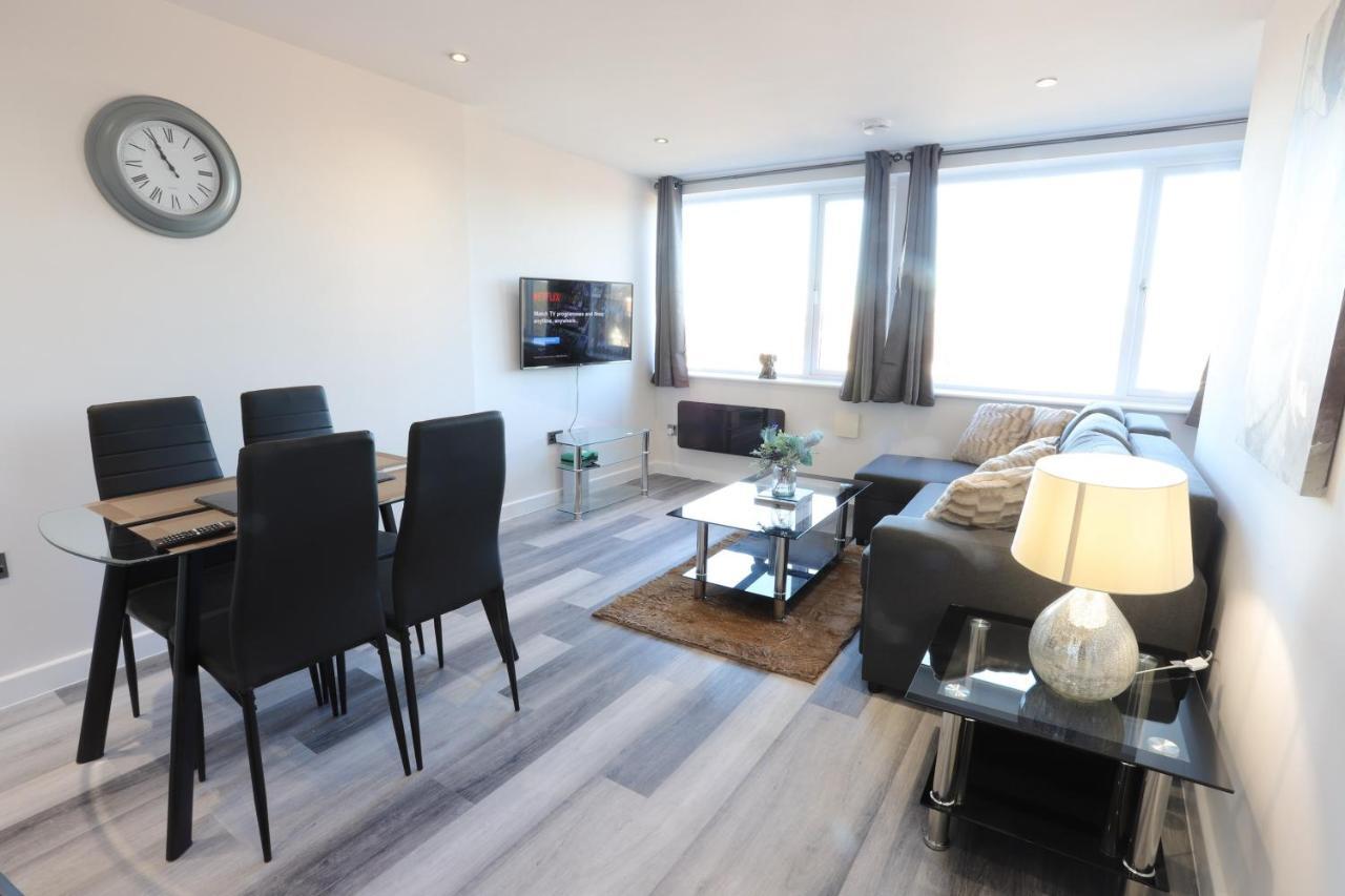 Birmingham Necairport Interchange Shortstay Homebase Zewnętrze zdjęcie