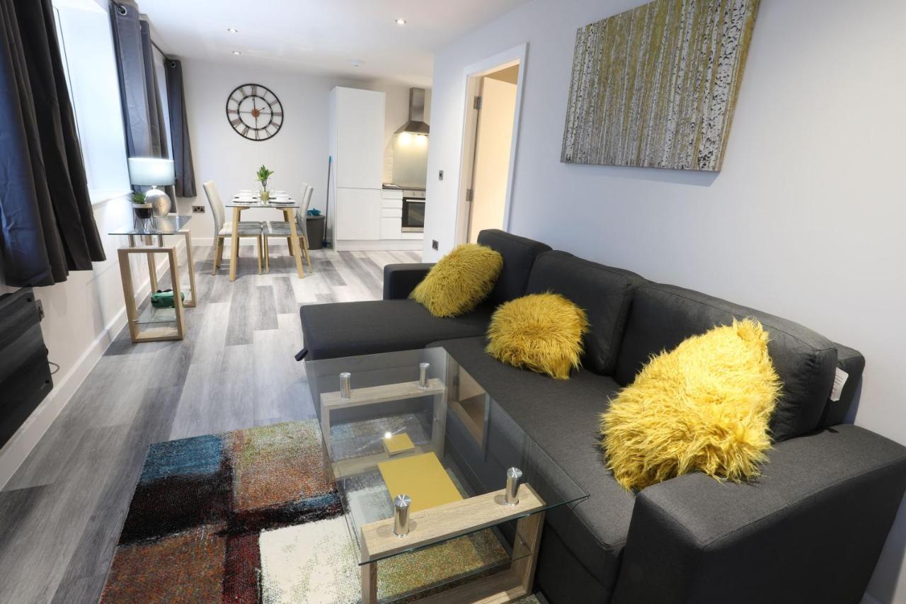 Birmingham Necairport Interchange Shortstay Homebase Zewnętrze zdjęcie