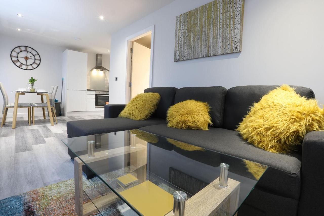 Birmingham Necairport Interchange Shortstay Homebase Zewnętrze zdjęcie