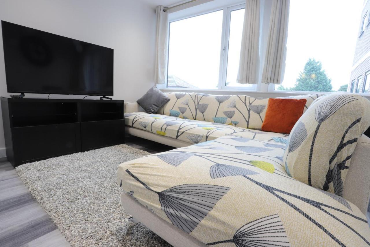Birmingham Necairport Interchange Shortstay Homebase Zewnętrze zdjęcie