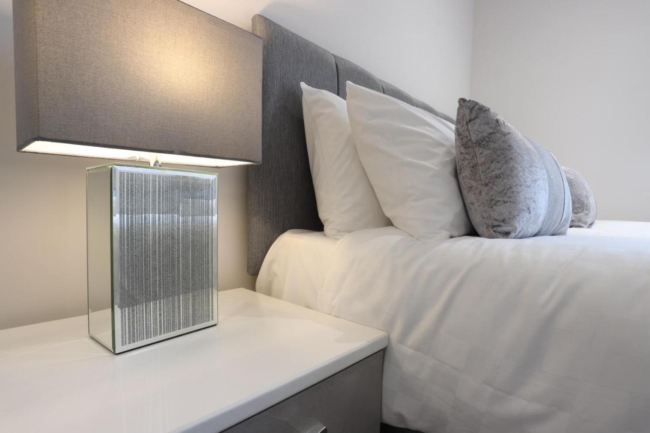 Birmingham Necairport Interchange Shortstay Homebase Zewnętrze zdjęcie