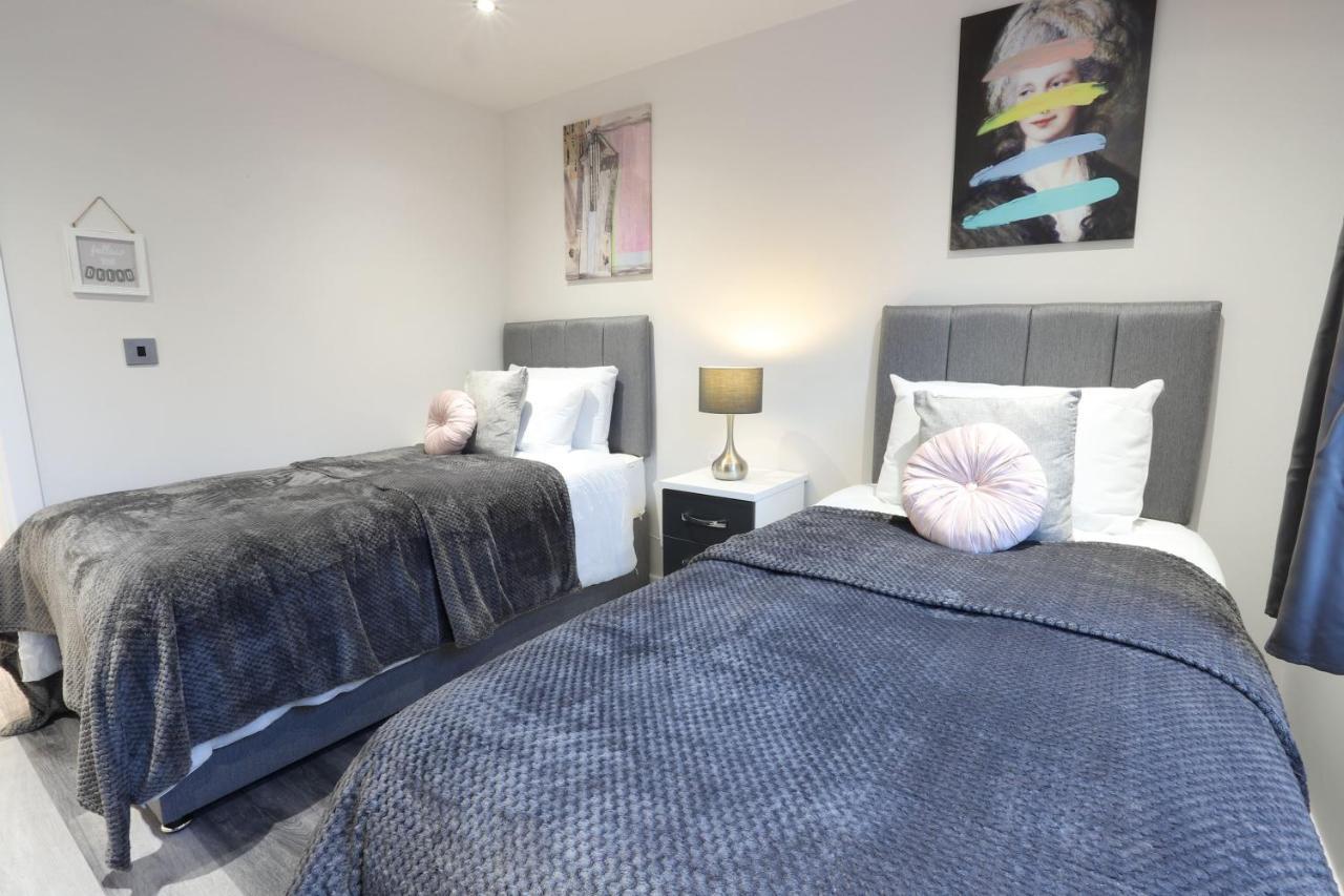Birmingham Necairport Interchange Shortstay Homebase Zewnętrze zdjęcie