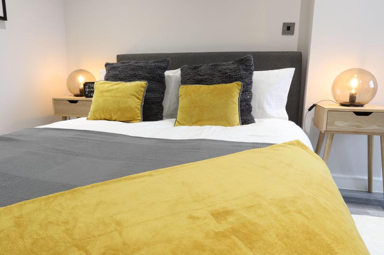Birmingham Necairport Interchange Shortstay Homebase Zewnętrze zdjęcie