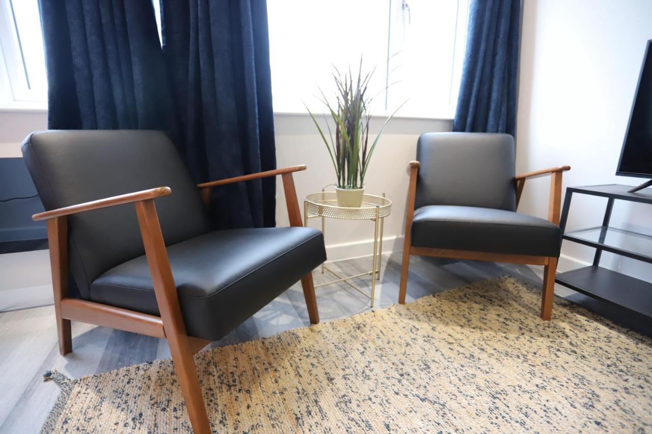 Birmingham Necairport Interchange Shortstay Homebase Zewnętrze zdjęcie