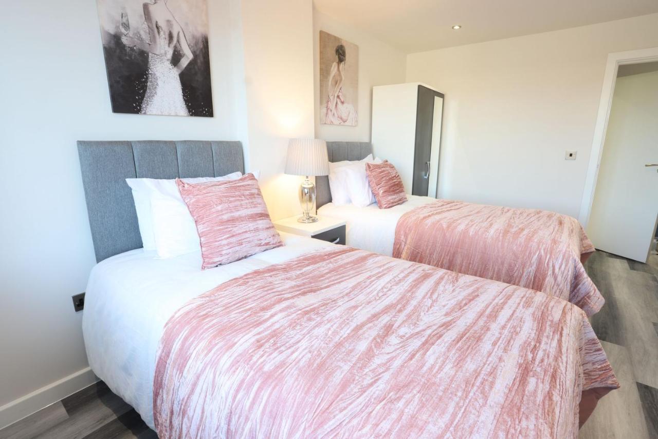 Birmingham Necairport Interchange Shortstay Homebase Zewnętrze zdjęcie