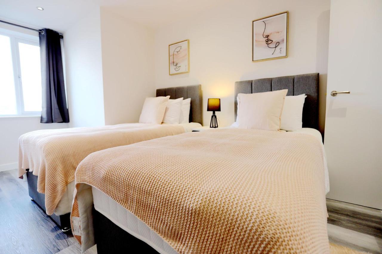 Birmingham Necairport Interchange Shortstay Homebase Zewnętrze zdjęcie